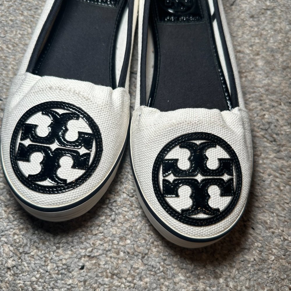 Tory Burch flatsTory Burch flats - Picture 3 of 6